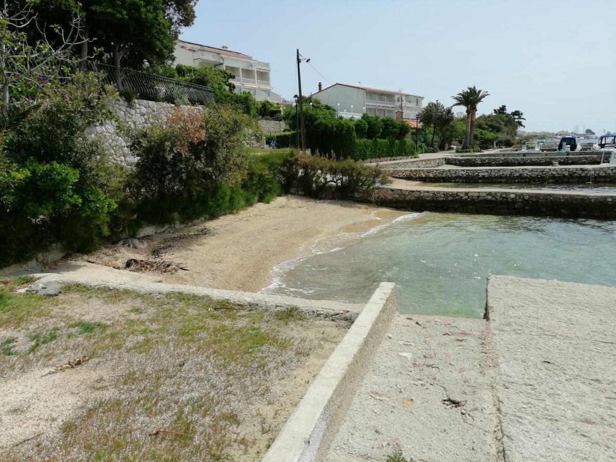 Holiday Home Vjeka Rab Town Ngoại thất bức ảnh