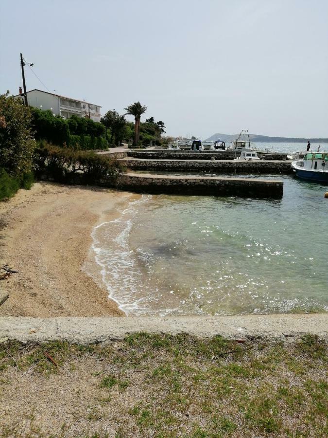 Holiday Home Vjeka Rab Town Ngoại thất bức ảnh