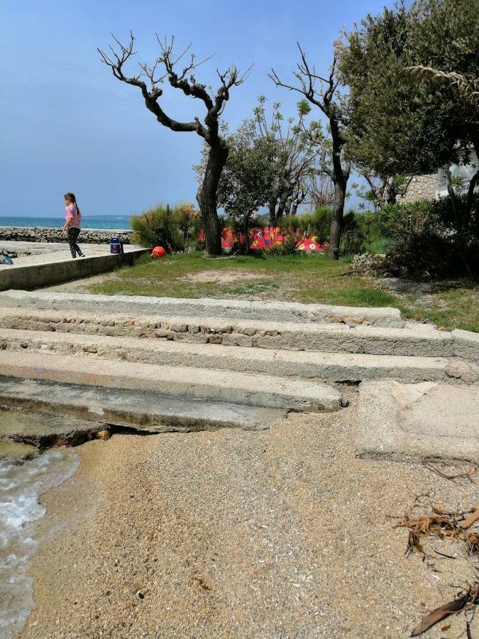 Holiday Home Vjeka Rab Town Ngoại thất bức ảnh